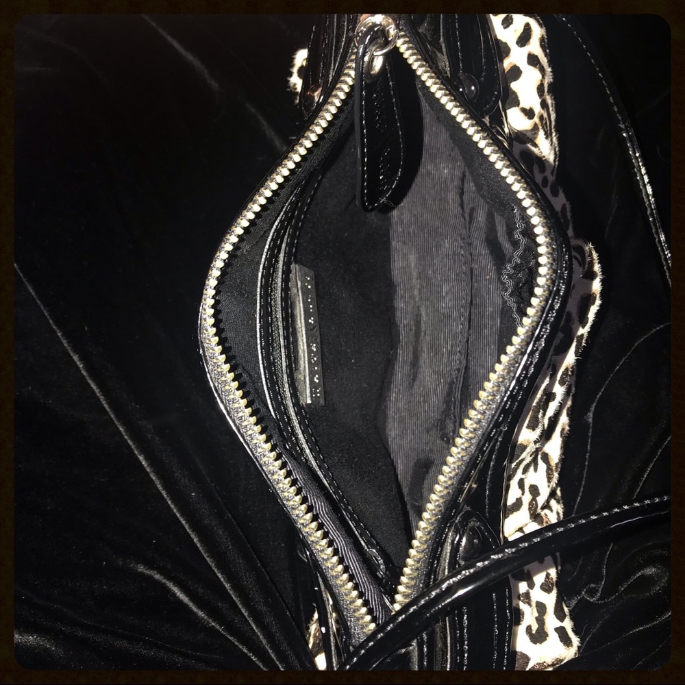 WHBM RUCHED HANDBAG ~ PRISTINE!! - Picture 7 of 9